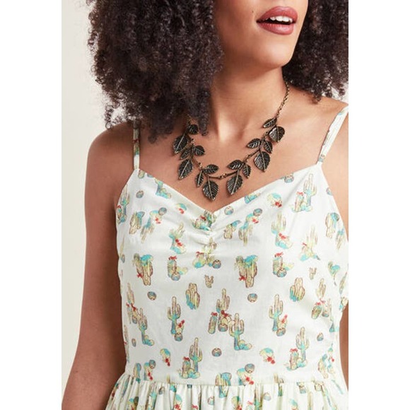 ModCloth In Your Nature Maxi Dress in Cacti - Picture 2 of 12